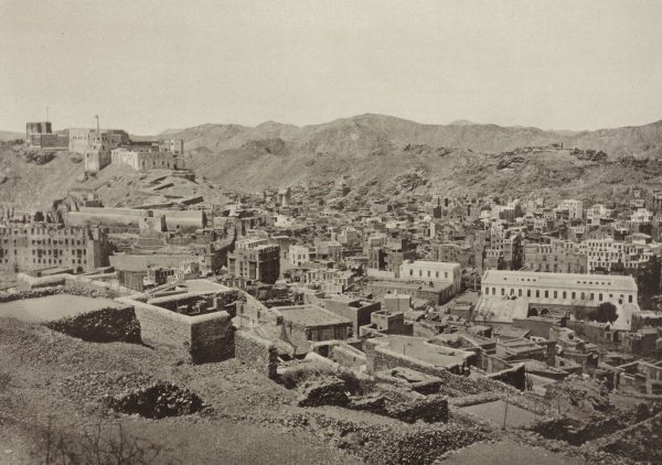 Мекка в 1887 году. На заднем плане видна крепость Джияд.