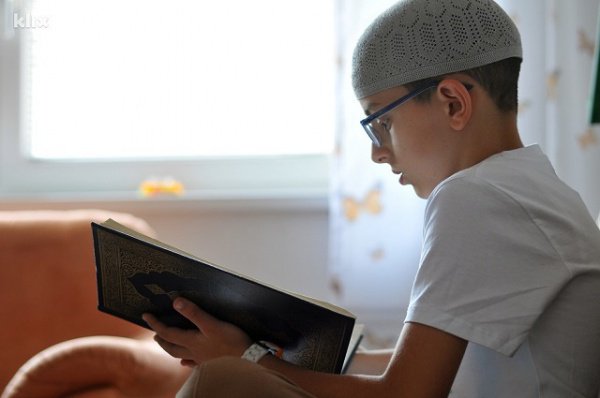 Самым юным хафизом Боснии стал 10 летний мальчик.