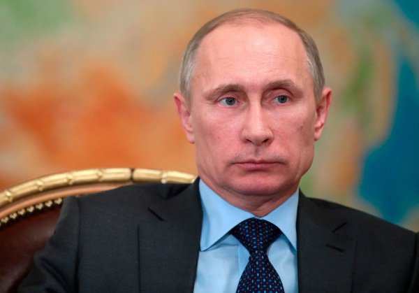 Президент России поручил правительству приостановить полеты в Египет
