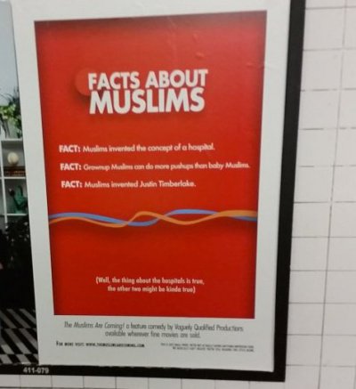 Плакат на станции метрополитена Нью-Йорка.