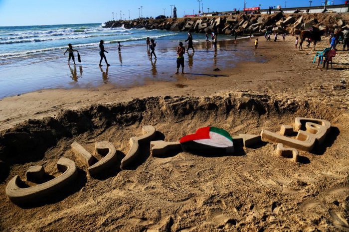 Потрясающие песочные фигуры палестинского скульптора