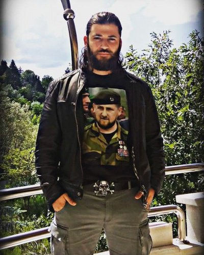 Артист из «Гарри Поттера» удивил соцсети футболкой с Кадыровым