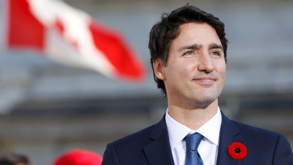 Премьер Канады встал на защиту мусульманских купальников буркини