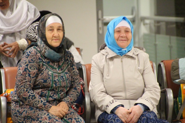 Группа татарстанских паломников во главе с муфтием РТ отправилась в хадж (ФОТО)