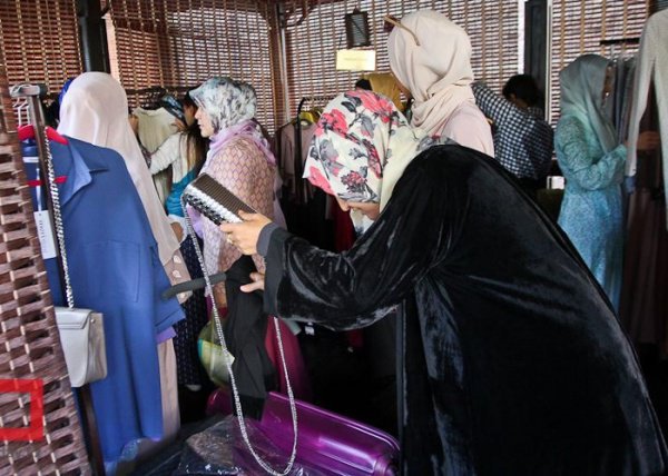 Фестиваль мусульманских нарядов прошел в Казахстане (Фото)