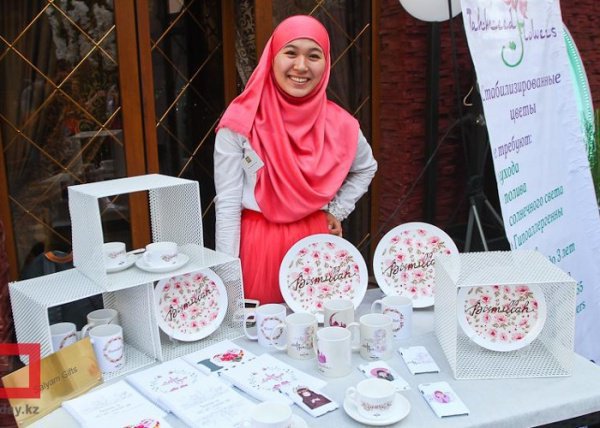 Фестиваль мусульманских нарядов прошел в Казахстане (Фото)