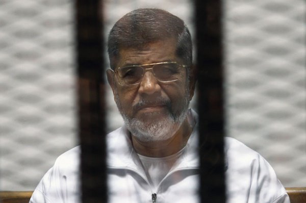 В Египте суд подтвердил вердикт экс-президенту Мурси