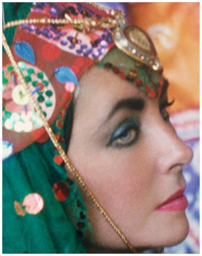 Уникальные фото Элизабет Тейлор в хиджабе