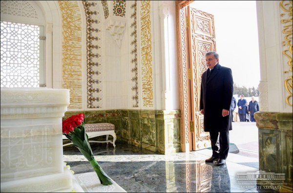 В Самарканде открыли мавзолей Ислама Каримова