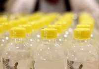 Ученые: вода в пластиковых бутылках опасна для здоровья 