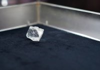 Огромный алмаз добыли в России