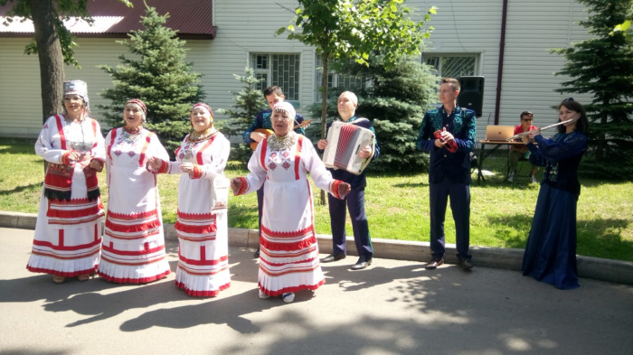 Парад Дружбы народов прошел в Казани по случаю Дня России (ФОТО)