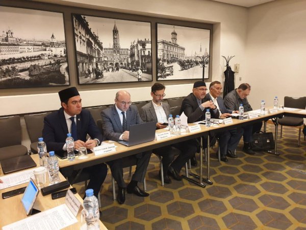 В Москве обсуждают вопросы развития исламского образования. 