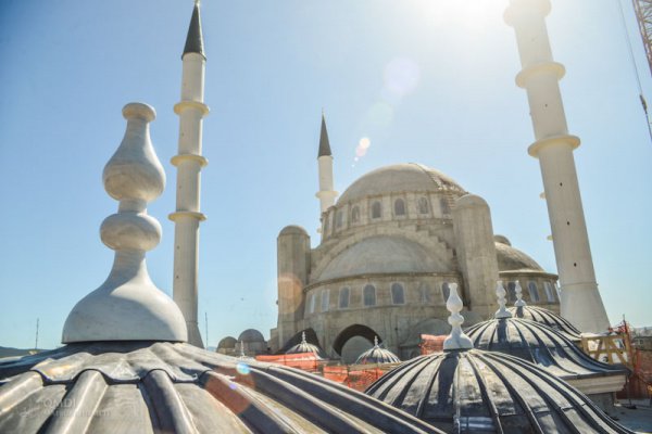 Открытие мечети запланировано на апрель 2020 года.