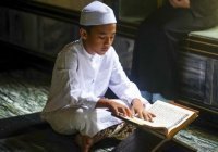 Почему мусульмане называют Бога «Аллахом»?