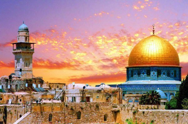 Что было прописано в знаменитом договоре халифа Умара (р.а.), заключенном после завоевания Иерусалима? 
