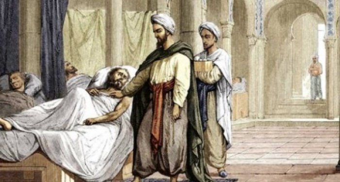 Какими были первые мусульманские больницы (бимаристаны)? 