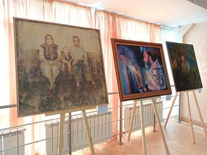 Смена эпох, отраженная на 70 холстах: выставка к 100-летию образования ТАССР