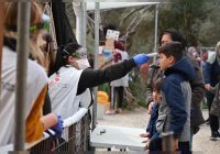 Коронавирус впервые добрался до крупнейшего в Греции лагеря мигрантов 