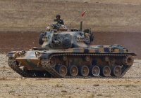 СМИ: Турция перебрасывает танки к границе с Грецией