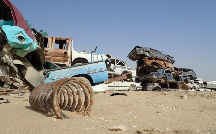 20 000 автомобилей посреди пустыни, или как выглядит кладбище машин? (ФОТО)