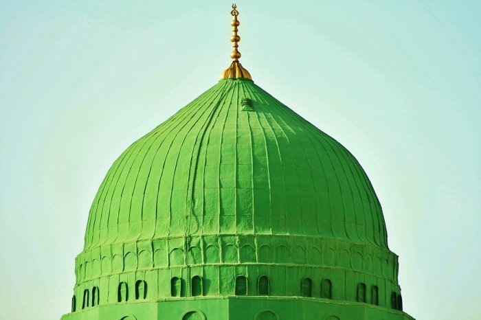Что за таинственная дверь находится на куполе мечети Пророка Мухаммада в Медине? (ФОТО)