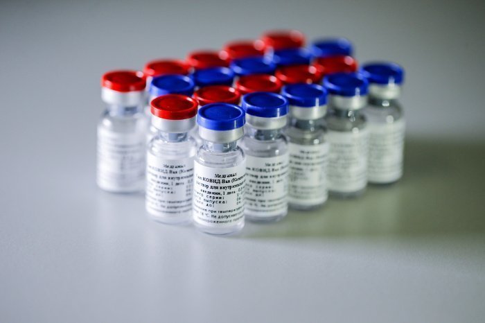 Власти Малайзии сообщили о планах приобрести российскую вакцину от ковида. 