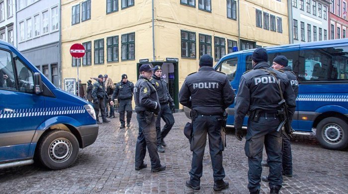 14 человек задержаны по подозрению в терроризме в Германии и Дании. 