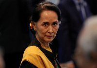 Госсоветник и президент Мьянмы предстанут перед судом