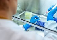 Врач заявил о риске возникновения новых штаммов коронавируса в России