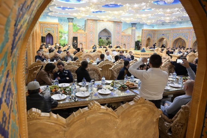 Узы добрососедства: как прошёл дагестанский ифтар в Казани