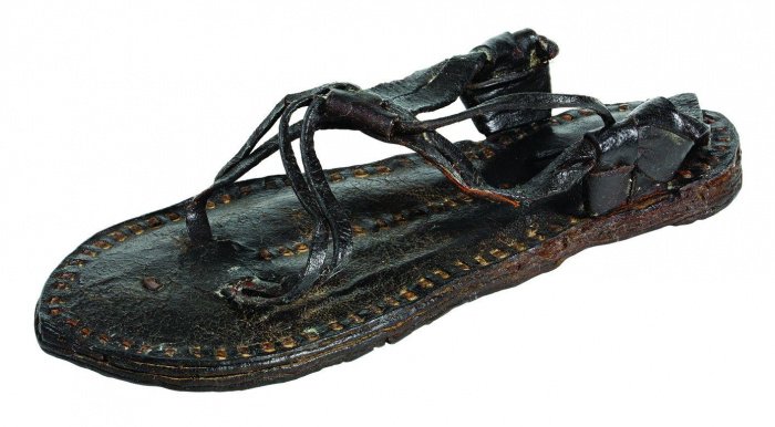 Обувь пророка Мухаммада (с.а.с.) (Фото: Topkapı Palace Museumno. 21/190).