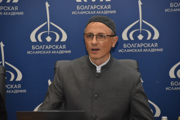 Ректор Болгарской исламской академии Айнур Тимерханов.