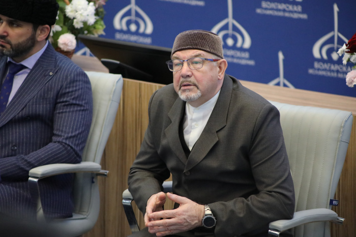 Ректор Российского исламского института и председатель Совета по исламскому образованию Рафик хазрат Мухаметшин.