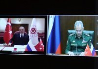 Шойгу обсудил Сирию с главой минобороны Турции