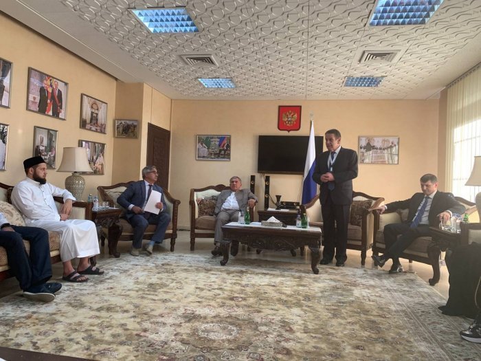 Минниханов встретился с татарами, проживающими в Саудовской Аравии