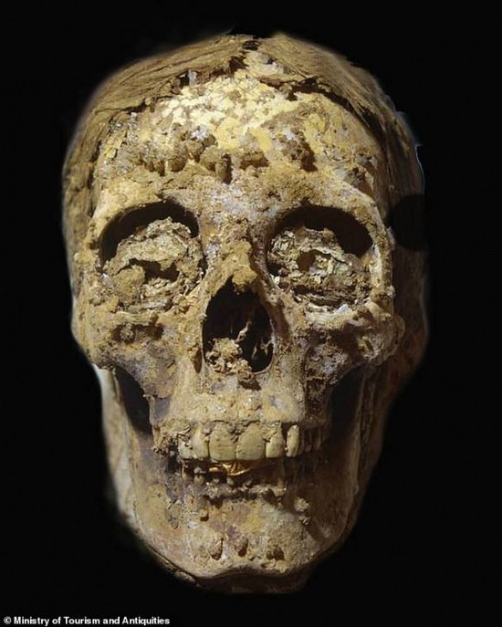 В Каире нашли 2500-летние останки мужчины и женщины