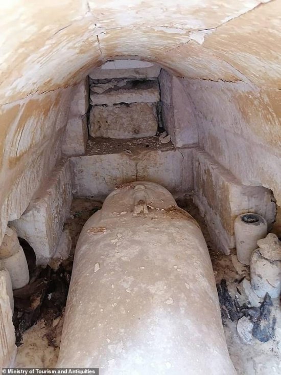 В Каире нашли 2500-летние останки мужчины и женщины