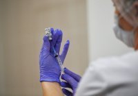 Россия может одобрить применение двух иностранных вакцин от ковида