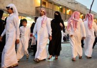Власти Катара утроили размер беспроцентного кредита для желающих жениться
