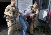 ФСБ показала задержание жителя Крыма, готовившего теракт