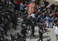 Иордания осудила нападение израильской полиции на участников похорон в Иерусалиме