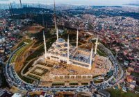 Визитная карточка Стамбула: Музей исламских цивилизаций и Большая мечеть Чалымджа
