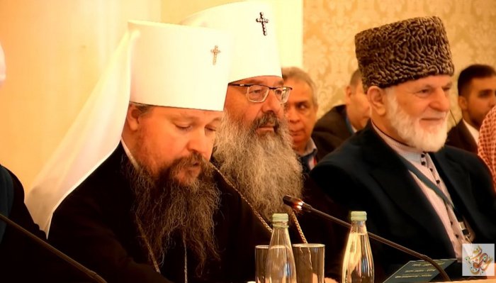 Патриарх Кирилл поздравил мусульман с 1100-летием принятия ислама