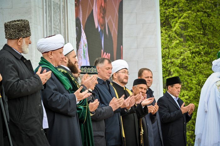 Церемония закладки памятного камня в основание Соборной мечети (Фоторепортаж)