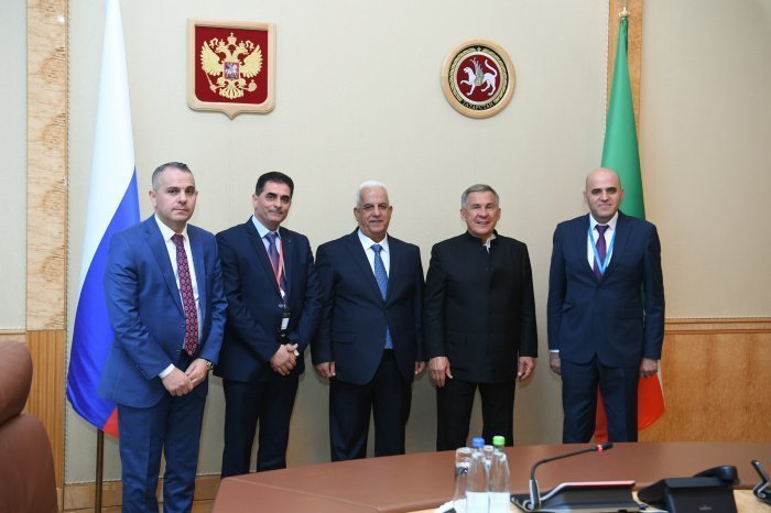 Минниханов встретился с губернатором провинции Хеврон (Палестина)