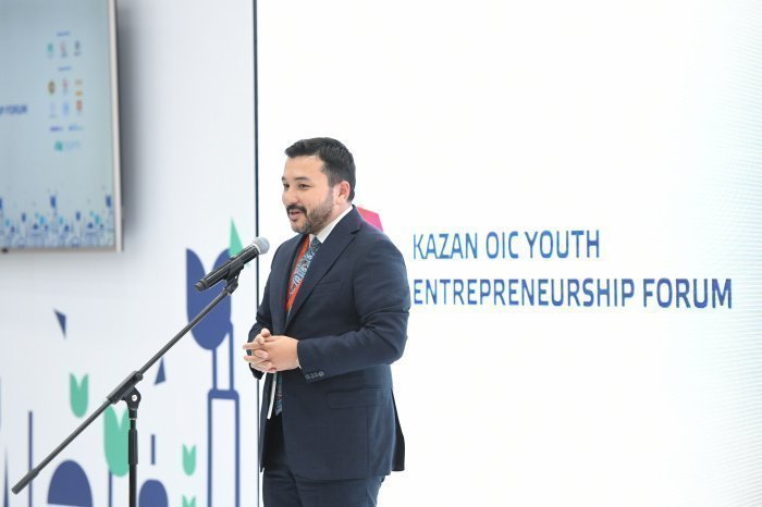 Президент РТ принял участие в VIII Форуме молодых предпринимателей стран ОИС