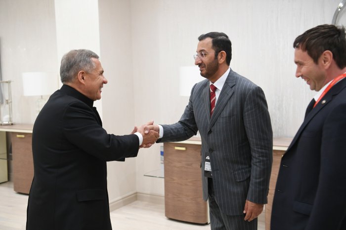 Президент РТ встретился с заместителем Министра экономики ОАЭ Абдуллой Аль Салехом