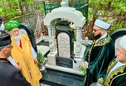 Муфтий РТ принял участие в открытии мемориального комплекса Ризы Фахретдина в Уфе
