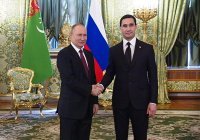 Президент Туркмении поздравил россиян с Днем России